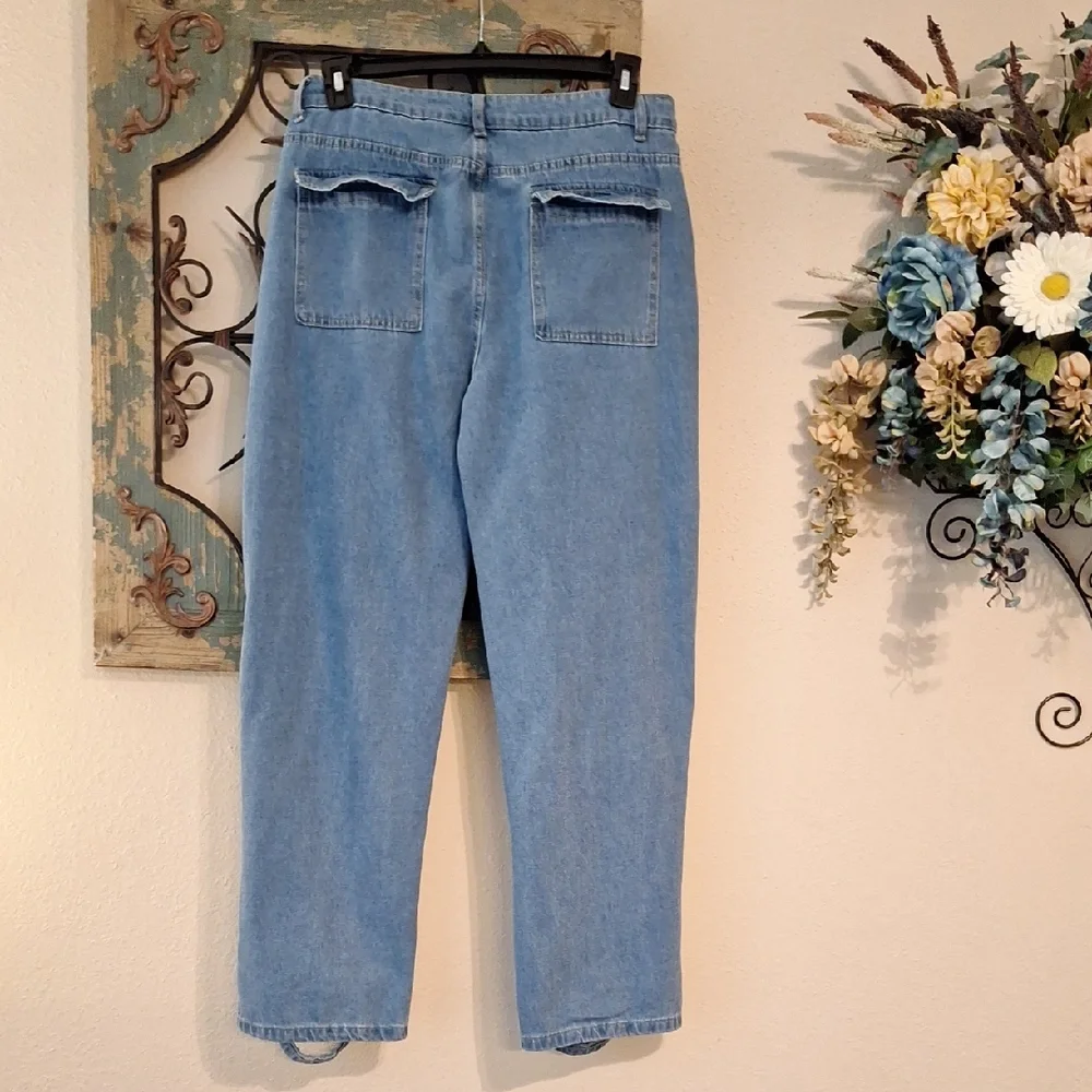 Blue Ripped Boyfriend Jeans. Excellent Condition NWOT Size XL - Picture 4 of 10